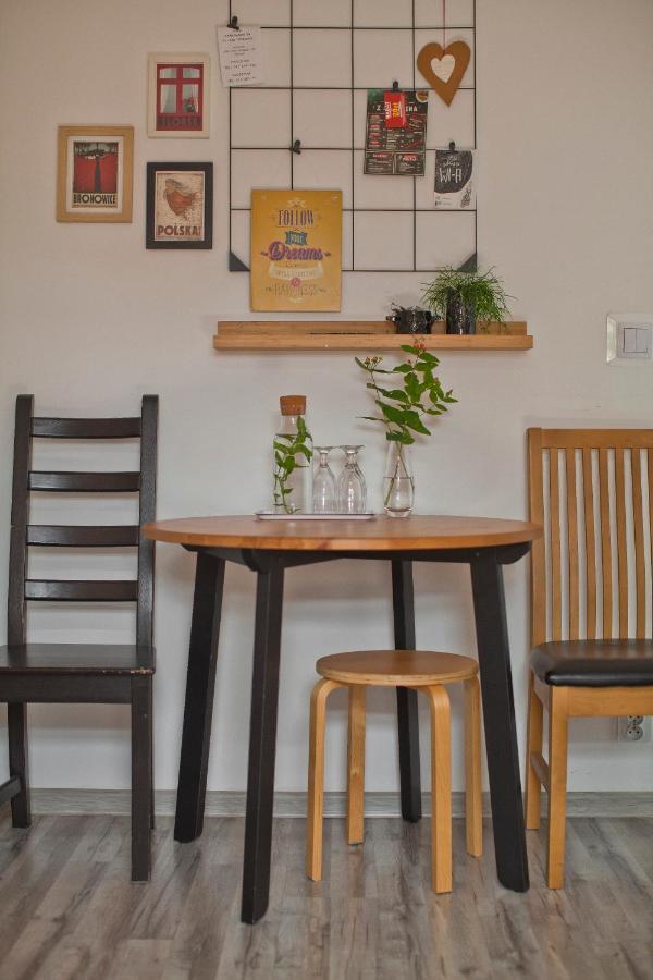 Hostel 33 Тшебиния Екстериор снимка